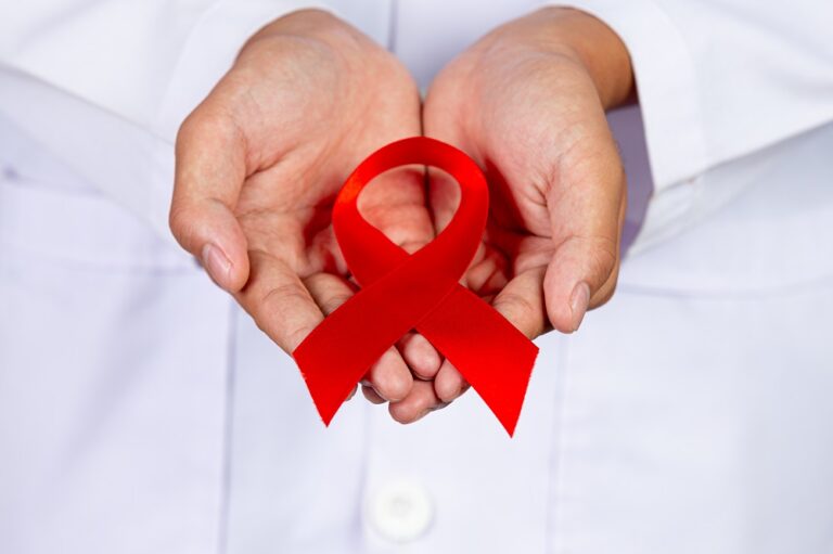 Leia mais sobre o artigo “HIV indetectável”- entenda o significado do termo
